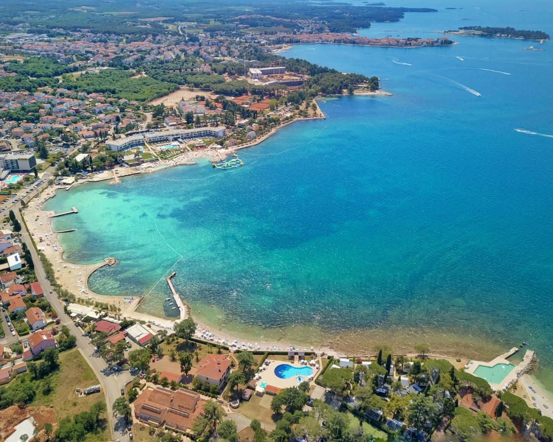 Sea Star With Stunning Sea View Apartment Пореч Екстериор снимка
