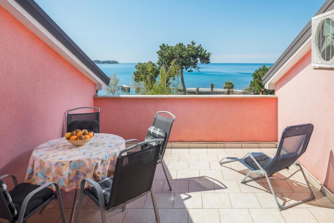 Sea Star With Stunning Sea View Apartment Пореч Екстериор снимка