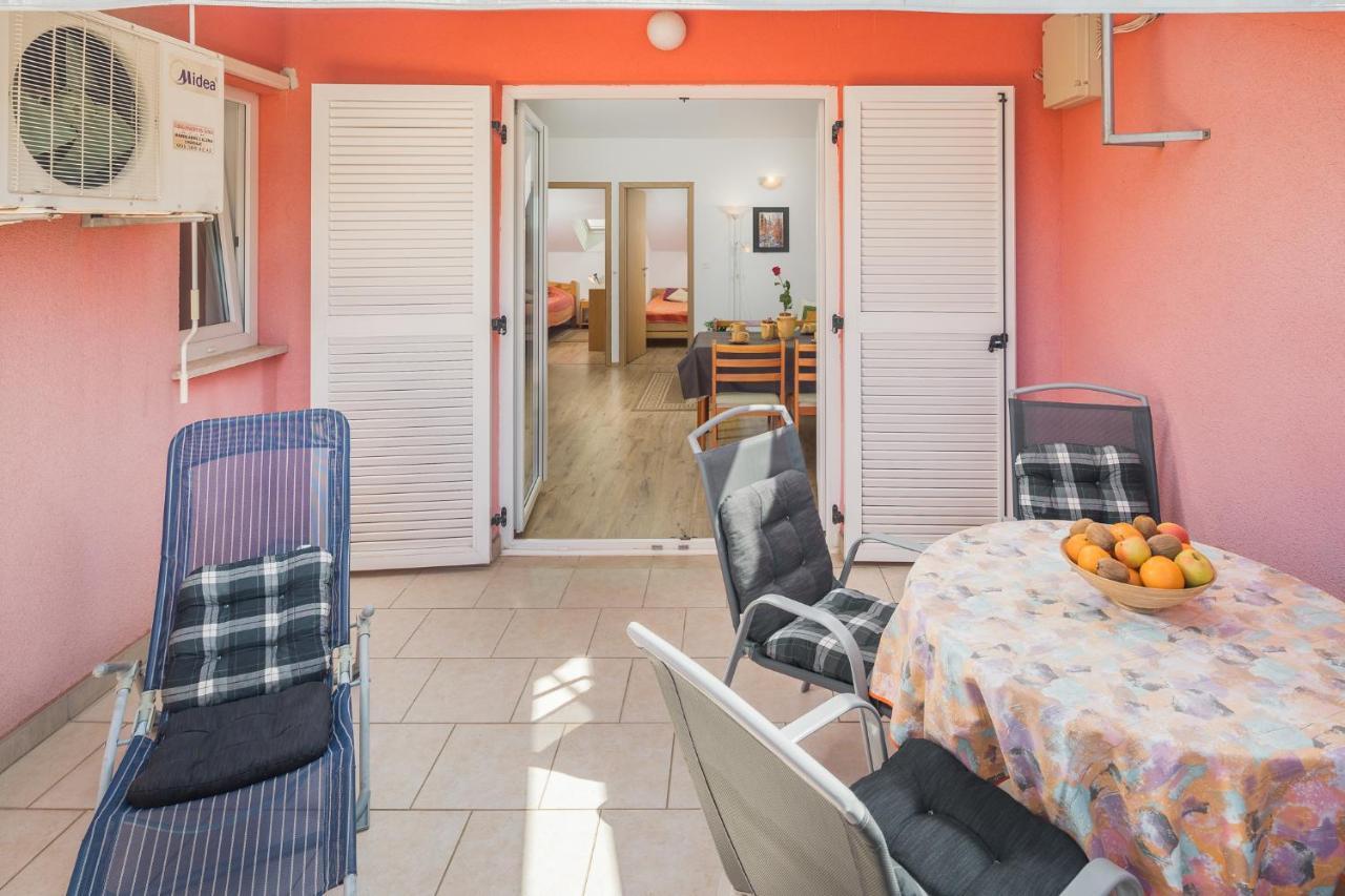 Sea Star With Stunning Sea View Apartment Пореч Екстериор снимка