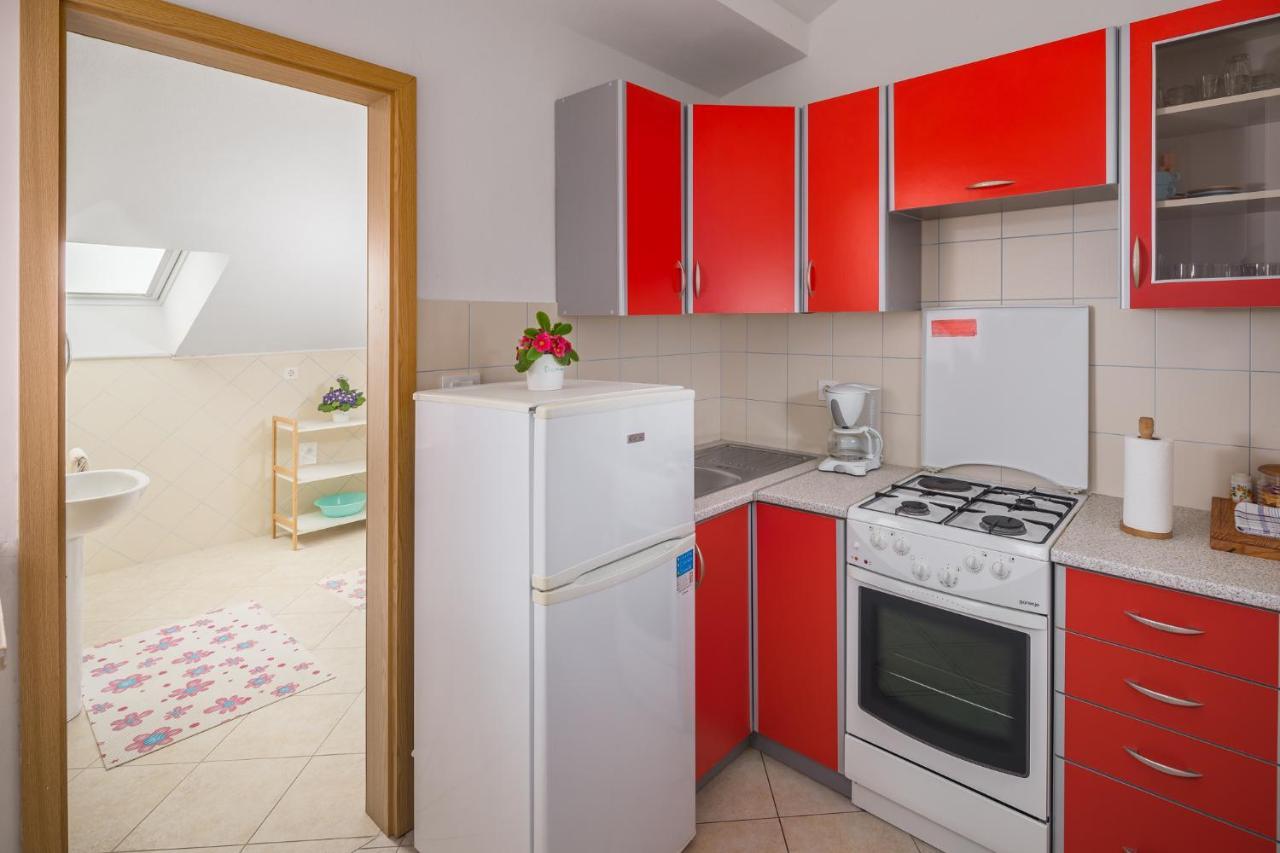 Sea Star With Stunning Sea View Apartment Пореч Екстериор снимка