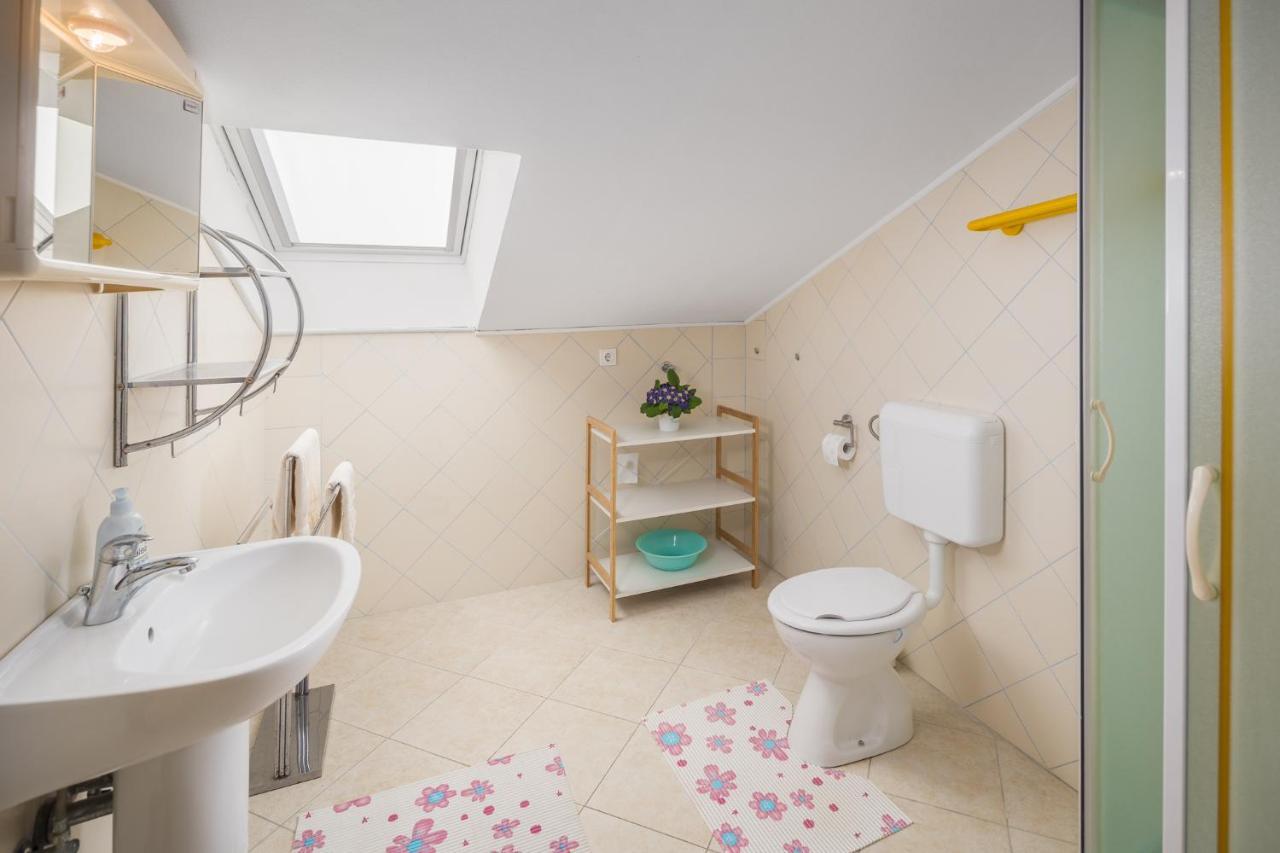 Sea Star With Stunning Sea View Apartment Пореч Екстериор снимка